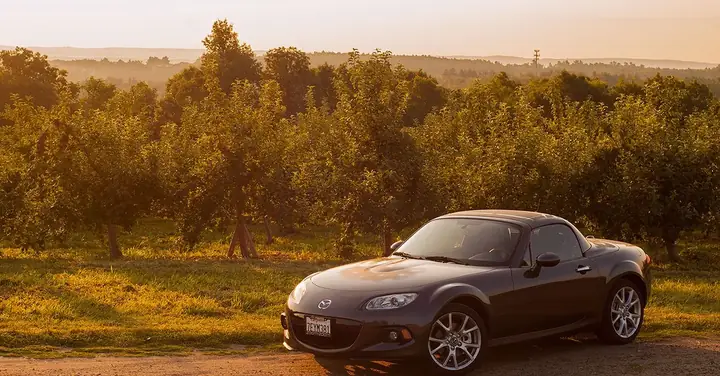 Mazda Miata Prht Là Gì? Tổng Tất Tần Tật Về Mái Cứng Thu Gom Tự Động