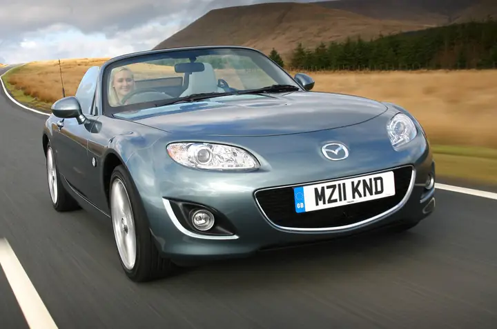 Mazda Miata: Khám Phá Hệ Dẫn Động Cầu Sau - Trái Tim Của Niềm Vui Lái Xe
