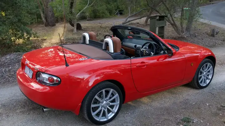 Mazda Mx-5 2005: Đánh Giá Chi Tiết Thế Hệ Nc Đầu Tiên