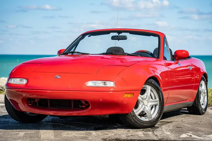 Mazda Mx-5 1995: Đánh Giá Chi Tiết Thiết Kế, Động Cơ Và Trải Nghiệm Lái