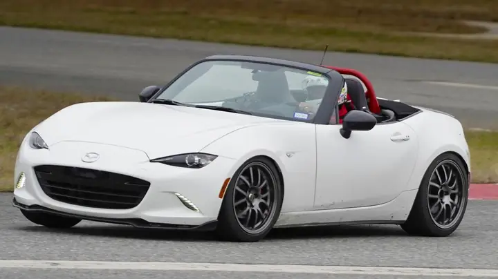 Hướng Dẫn Build Mx-5 Miata: Từ Lắp Đặt Đến Tinh Chỉnh Hướng Dẫn Build Mx-5 Miata: Từ Lắp Đặt Đến Tinh Chỉnh