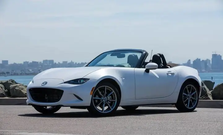 Mazda Mx-5 Mui Trần: Hơn Cả Một Chiếc Xe, Một Biểu Tượng Tự Do Trên Mọi Nẻo Đường