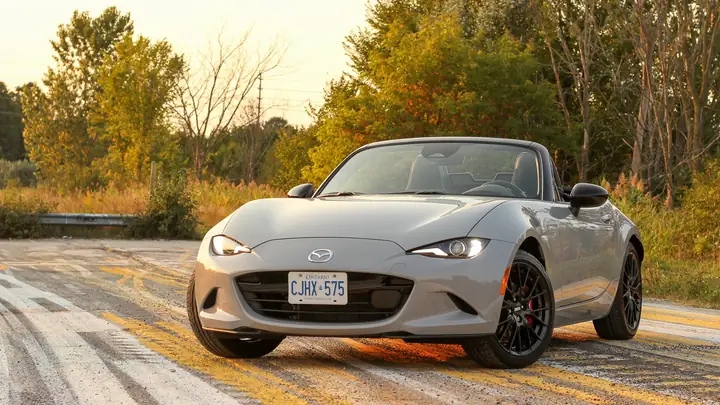 Đánh Giá Mazda Mx-5: Tại Sao Đây Là Xe Thể Thao Giá Phải
