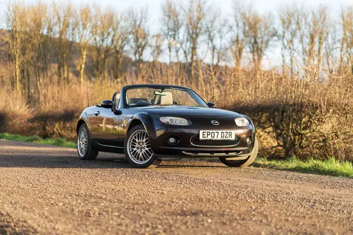 Mazda Mx-5 Z Sport 2007: Khám Phá Phiên Bản Giới Hạn Đầy Cảm Hứng