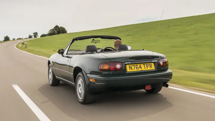 Mazda Mx-5 Mk1: Biểu Tượng Của Sự Đơn Giản & Tinh Thần Lái Độc Lập