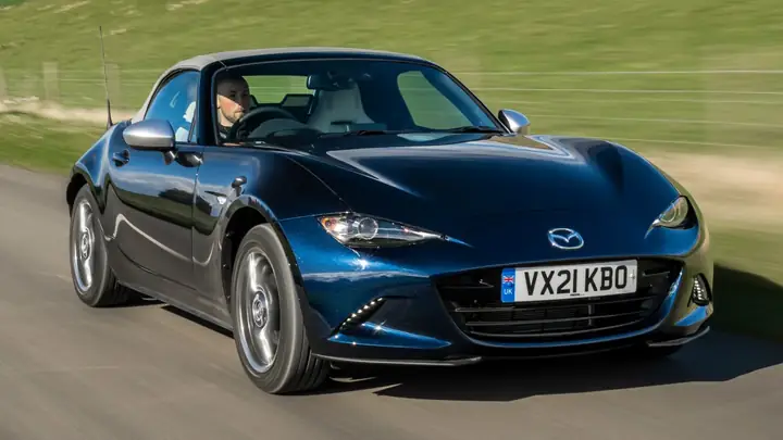 Đánh Giá Chi Tiết Mazda Mx-5 Sport: Biểu Tượng Của Sự Tinh Tế Và Niềm Vui Lái