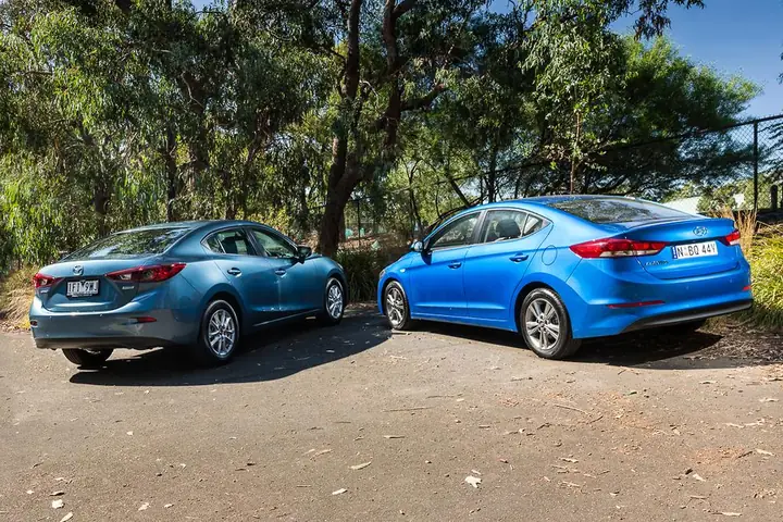 Elantra Vs Mazda 3: So Sánh Chi Tiết Chọn Xe
