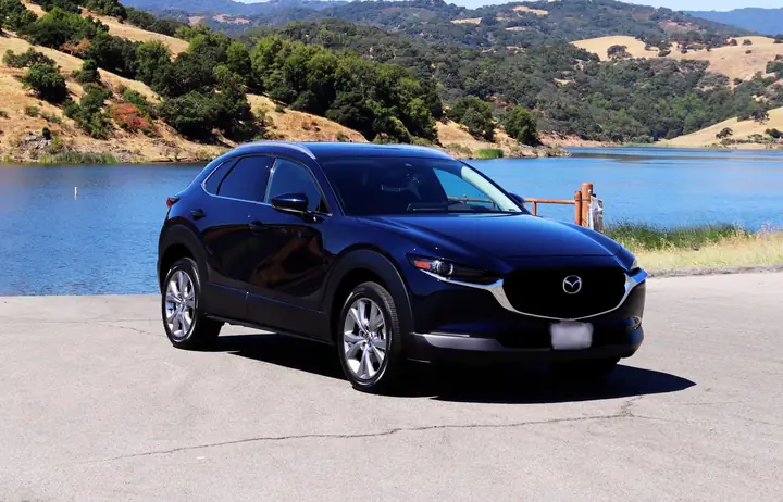 Thuê Xe Mazda: Các Dịch Vụ Renting Phổ Biến