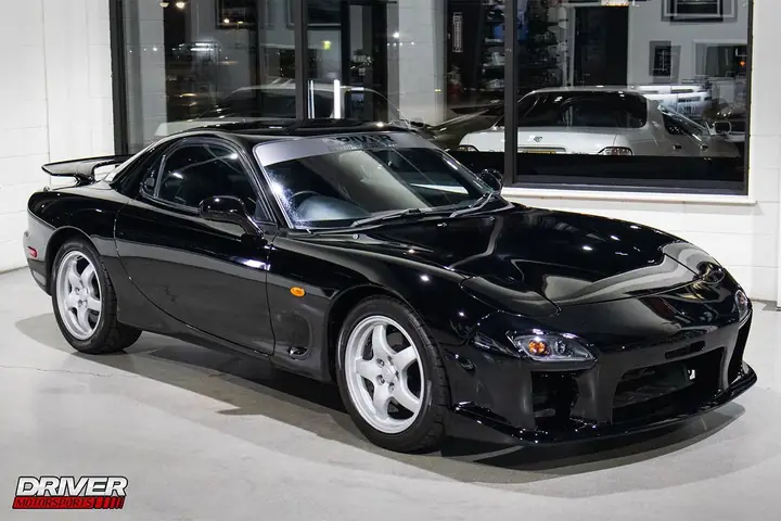 Mazda Rx-7: Xe Thể Thao Huyền Thoại Với Động Cơ Quay