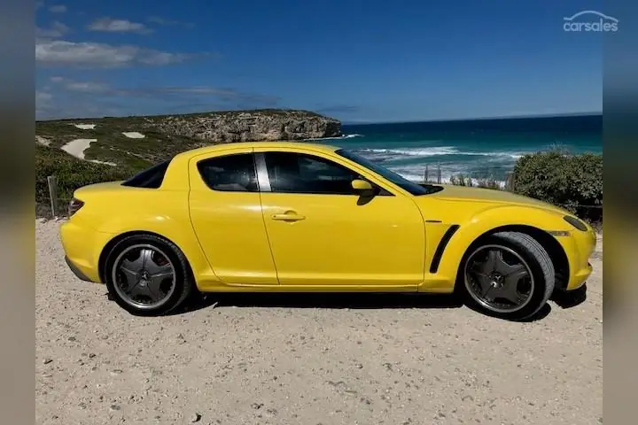 Mazda Rx-8: Xe Thể Thao Độc Đáo Từ Nhật Bản