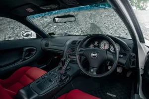 Nội Thất Mazda Rx-7: Phân Tích Chi Tiết Thiết Kế Và Trải Nghiệm