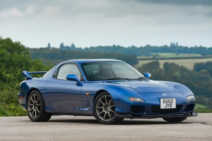 Mazda Rx7 Uk: Câu Chuyện Về Huyền Thoại Động Cơ Wankel Tại Thị Trường Anh