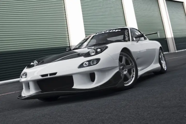 Mazda Rx7 White: Tất Tần Tật Về Phiên Bản Màu Trắng Độc Đáo