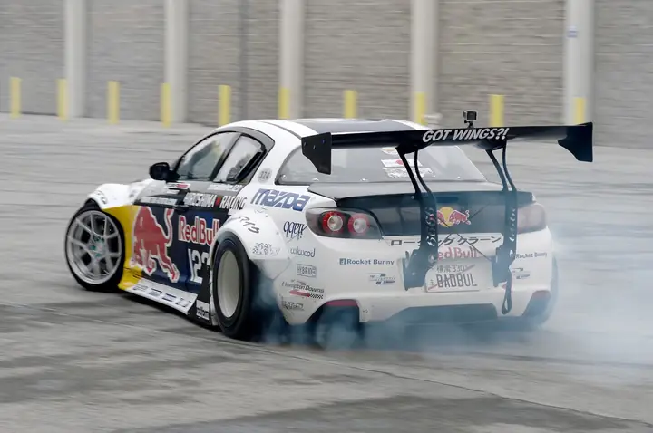 Mazda Rx-8 Drift: Tổng Quan & Những Điều Cần Biết Khi Lái Xe Rotor Trong Động Tác Drift