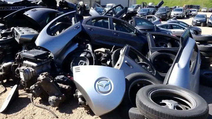 Mua Phụ Tùng Xe Mazda Cũ Giá Tốt Tại Úc