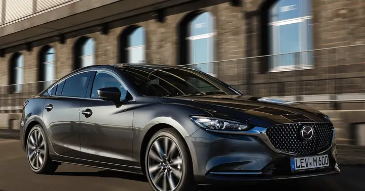 Đánh Giá Chi Tiết Mazda Tamaki Turbo: Sedan Thể Thao Có Động Cơ Tăng Áp