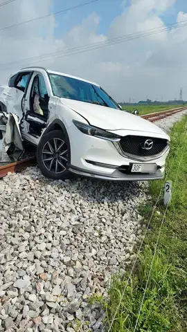 Mazda Tàu Đâm: Tìm Hiểu Về Hệ Thống Phòng Ngừa Va Chạm I-activsense