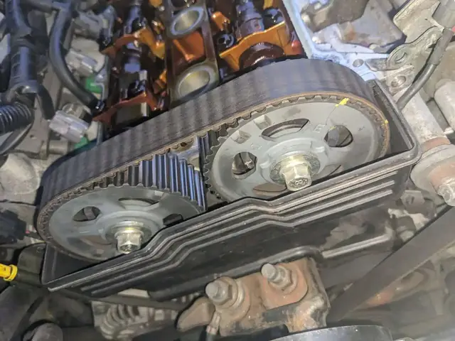 Cách Kiểm Tra Dây Curoa Cam Mazda Phát Hiện Hư Hỏng