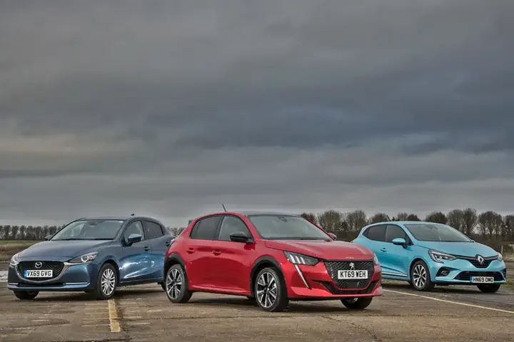 Mazda Vs Renault: Đâu Là Lựa Chọn Tối Ưu Cho Người Tiêu Dùng Việt?