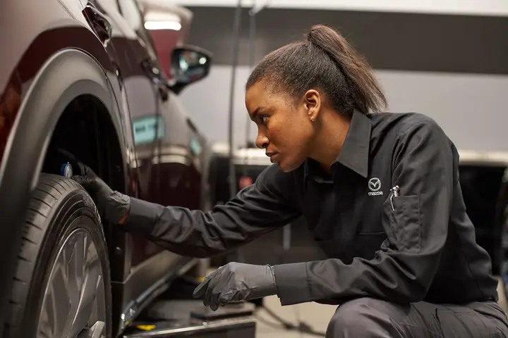 Cách Sử Dụng Dịch Vụ Bảo Hành Mazda Hiệu Quả Và Đầy Đủ Quyền Lợi