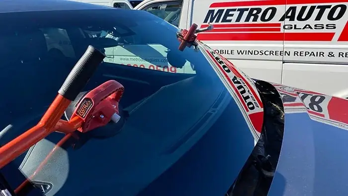 Đánh Giá Thay Kính Xe Mazda: 5 Phương Án Tối Ưu