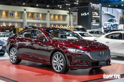 Mercedes Chạy Thua Mazda 6: Phân Tích Từ Góc Độ Hiệu Suất Và Trải Nghiệm Người Dùng