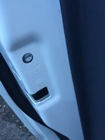 Mở Khóa Cửa Trẻ Em Trên Mazda: Hướng Dẫn An Toàn Và Hiệu Quả