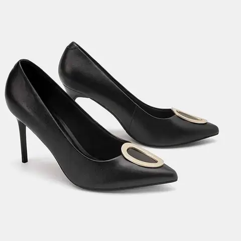 Mua Giày Juno Trúng Xe Mazda 2: Cẩm Nang Toàn Diện Cho Người Săn Ưu Đãi