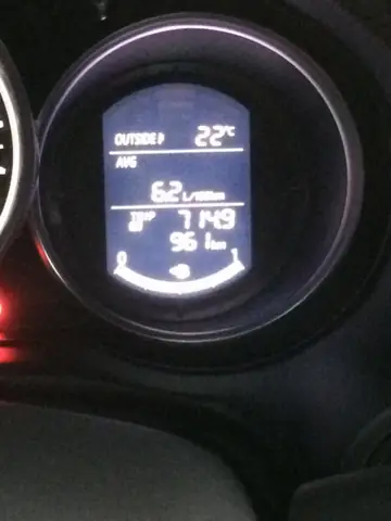 Mức Tiêu Thụ Dầu Của Xe Mazda: Hiểu Rõ Con Số Quan Trọng Cho Xế Yêu