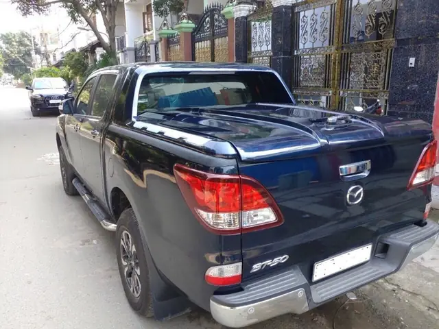 Nắp Thùng Mở 90 Độ Mazda: Giải Pháp Linh Hoạt Cho Xe Bán Tải