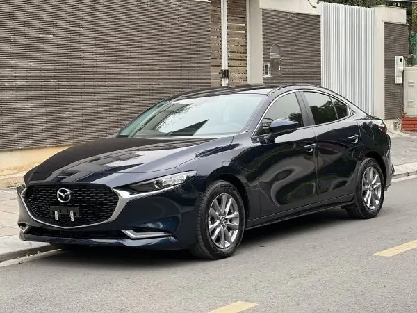 Mazda 3 Màu Đen: Hình Ảnh & Video Đẹp Ngầu