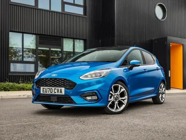Ford Fiesta Vs Mazda 2: Nên Chọn Xe Nào Cho Gia Đình Việt?