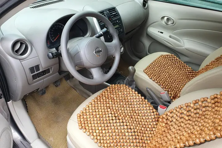 Nên Mua Nissan Sunny Hay Mazda 2: Lựa Chọn Nào Phù Hợp Với Bạn?