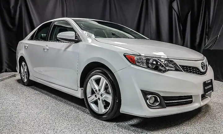 Nên Mua Xe Camry Hay Mazda Cx-5: Lựa Chọn Nào Phù Hợp Với Bạn?