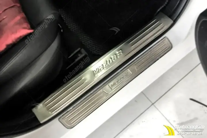 Nẹp Bước Chân Mazda 3: Nâng Tầm Xế Yêu Và Bảo Vệ Hiệu Quả