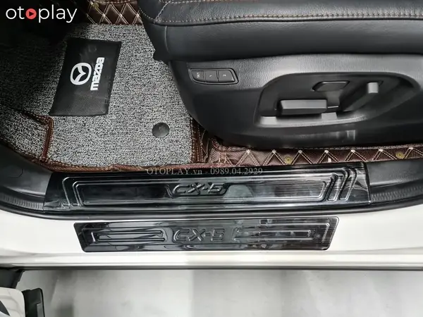 Nẹp Cốp Titan Mazda Cx-5: Nâng Tầm Sang Trọng Và Bảo Vệ Xe Toàn Diện