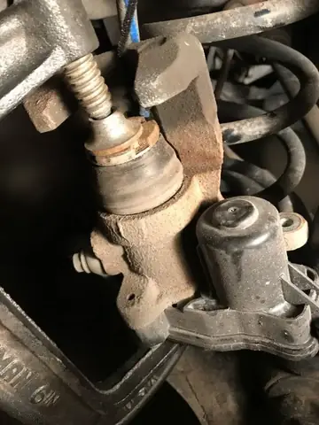 Khám Phá Piston Phanh Điện Tử Mới Trên Mazda 6: Nâng Cấp An Toàn Và Trải Nghiệm Lái