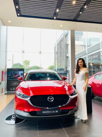 Nhân Viên Kinh Doanh Ô Tô Mazda: Những Điều Cần Biết Để Thành Công