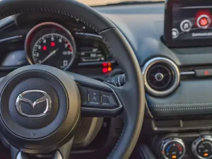 Nội Thất Mazda 2 Số Sàn: Hướng Dẫn Lựa Chọn Và Chăm Sóc Tối Ưu