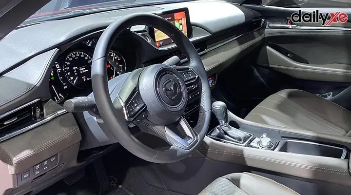 Khám Phá Nội Thất Mazda 6 2.0 Premium: Nâng Tầm Trải Nghiệm Và Đẳng Cấp