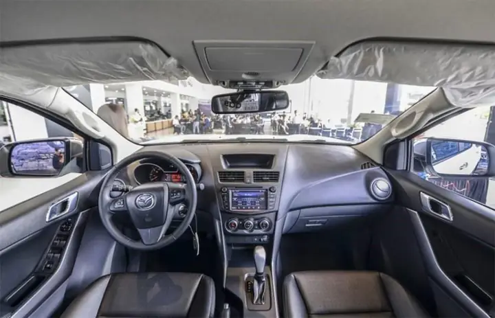Khám Phá Nội Thất Mazda Bt-50: Tiện Nghi, Thiết Kế Cho Người Lái