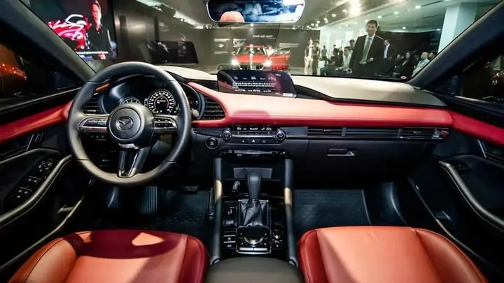 Nội Thất Mazda Sport Signature Premium: Nâng Tầm Trải Nghiệm Xế Hộp
