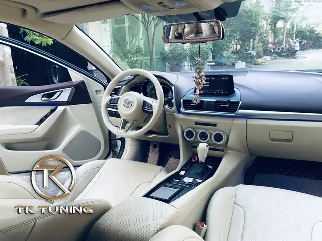 Nội Thất Ô Tô 4 Chỗ Mazda: Tối Ưu Hóa Trải Nghiệm Và Thẩm Mỹ Cho Xế Yêu