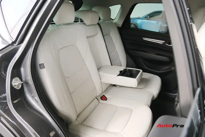 Nội Thất Ô Tô 4 Chỗ Mazda: Tối Ưu Hóa Trải Nghiệm Và Thẩm Mỹ Cho Xế Yêu