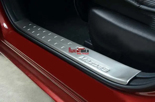 Ốp Bậc Cửa Mazda 3: Nâng Tầm Thẩm Mỹ Và Bảo Vệ Cho Xế Yêu