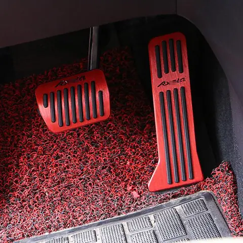 Ốp Chân Ga Mazda 3: Bí Quyết Nâng Cấp Trải Nghiệm Lái Xe An Toàn Và Tiện Nghi