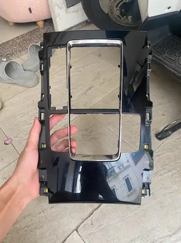 Ốp Nút Kính Lên Xuống Mazda 3 2026-2026 Sang Trọng