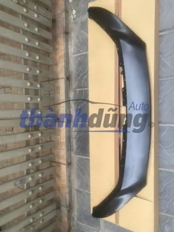 Ốp Trang Trí Capo Sau Mazda 3: Nâng Tầm Diện Mạo & Bảo Vệ Hiệu Quả