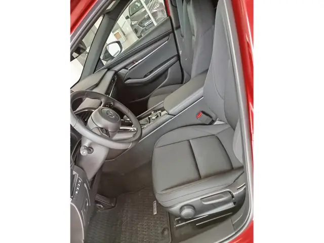 Thuê Xe Mazda 3: Ưu Đãi, Giá Và Điều Kiện