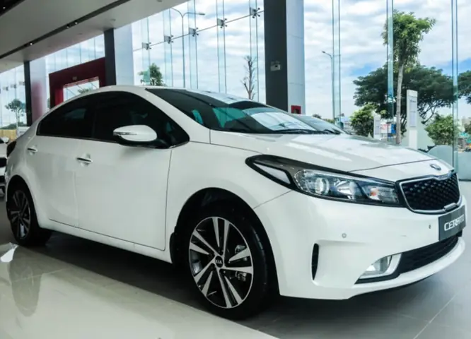 Otosaigon Đánh Giá Elantra Và Mazda Cerato: So Sánh Chi Tiết Cho Người Tiêu Dùng